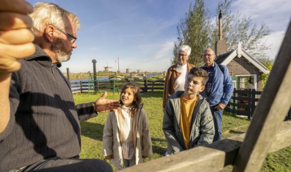 Kinderen uitleg molenaar Kinderdijk