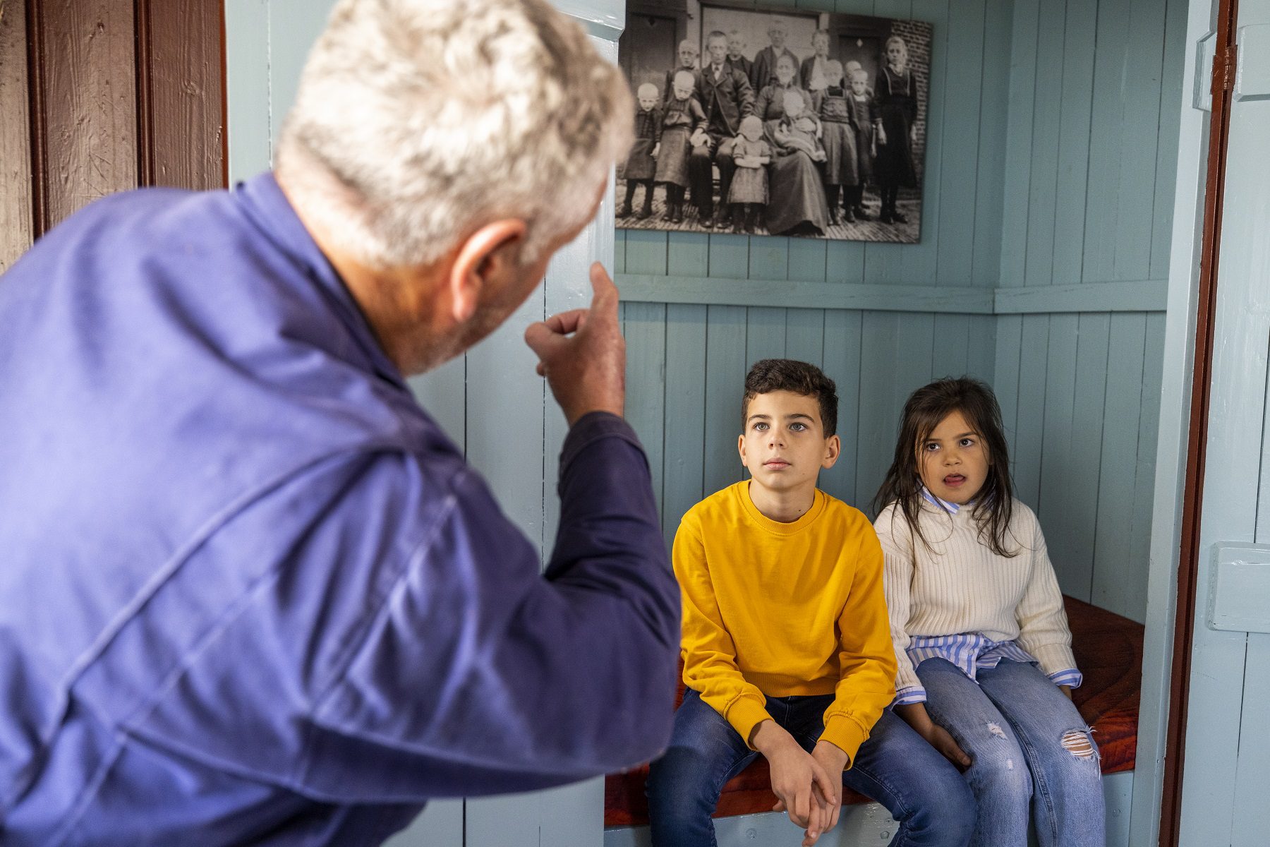 Kinderen uitleg molenaar Nederwaard Kinderdijk
