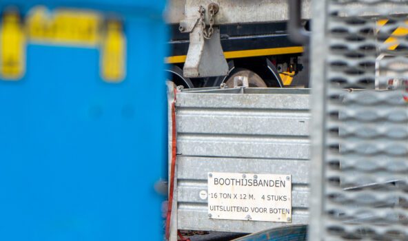 Cruiser rondvaartboot terug in Kinderdijk